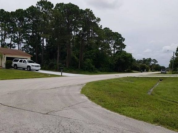 5th image of 474 SE Strait Ave