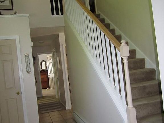318 Grindstone Hill Road - Stair Case