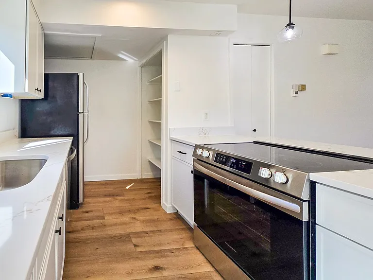 780 Walnut St #A — Photo 6