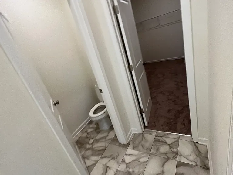 233 Emmett Dr — Photo 13