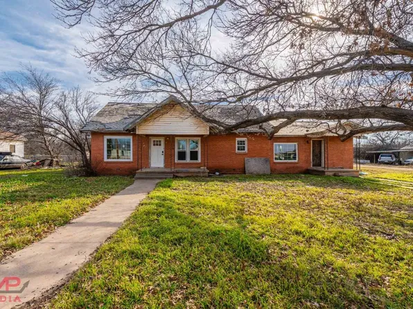 602 E Vanderbilt St, Stamford, TX 79553