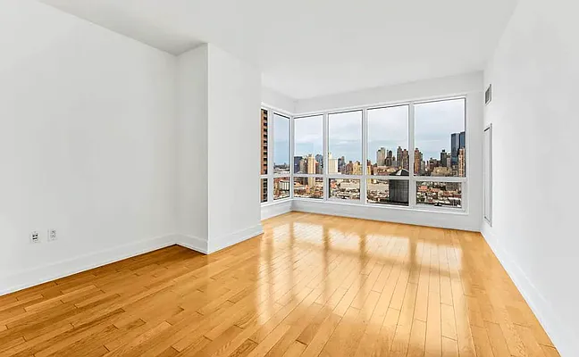 Rented by Spire Group | media 11