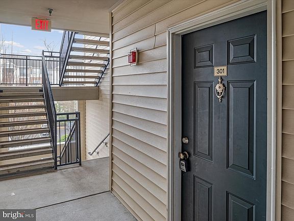 2nd image of 12104 Garden Grove Cir Unit 301
