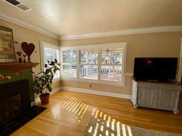 1420 W Kaweah Ave — Photo 16
