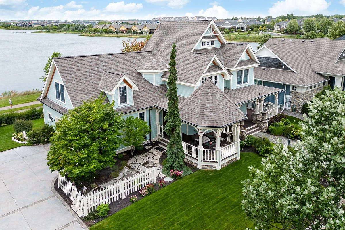 Building Photo - 15789 Cobblestone Lake Pkwy