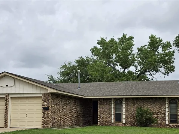5515 NW Alan A Dale Ln, Lawton, OK 73505