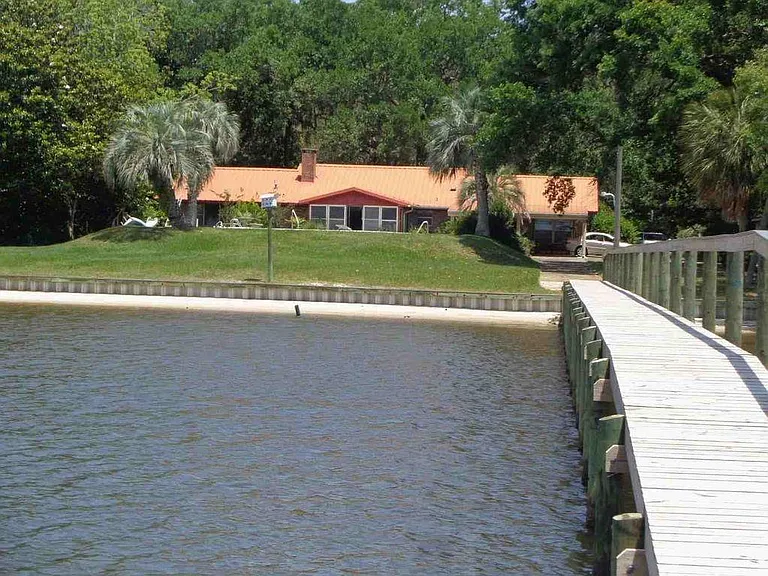 1131 Perdido Manor Dr — Photo 11