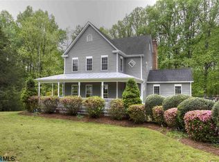 535 Arrowhead Dr, Earlysville, VA 22936