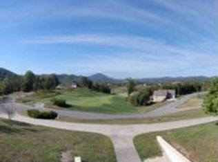 330 Woodlake Blvd, Tazewell, TN 37879