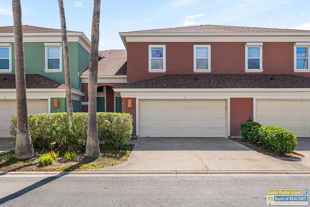 3 bed, 2.5 bath, 1736 sqft, $3,000 — Photo 1