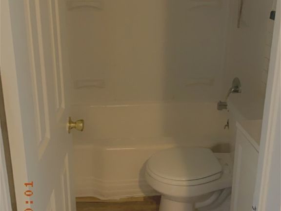 3rd image of 2907 Cornwall Road2nd Floor