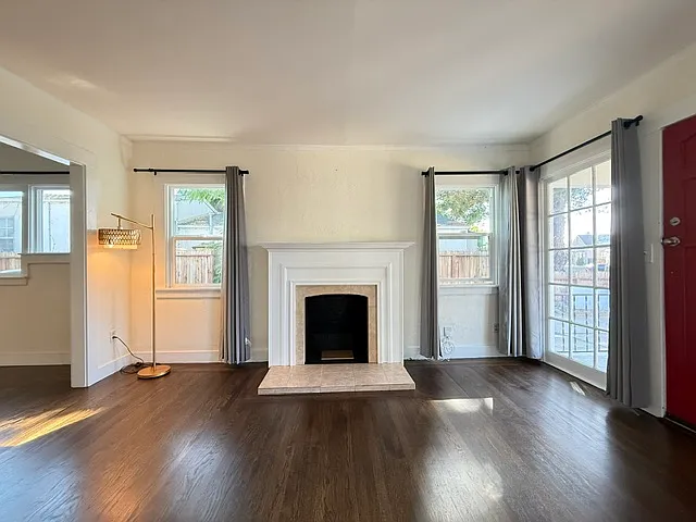 577 Durant Ave — Photo 7
