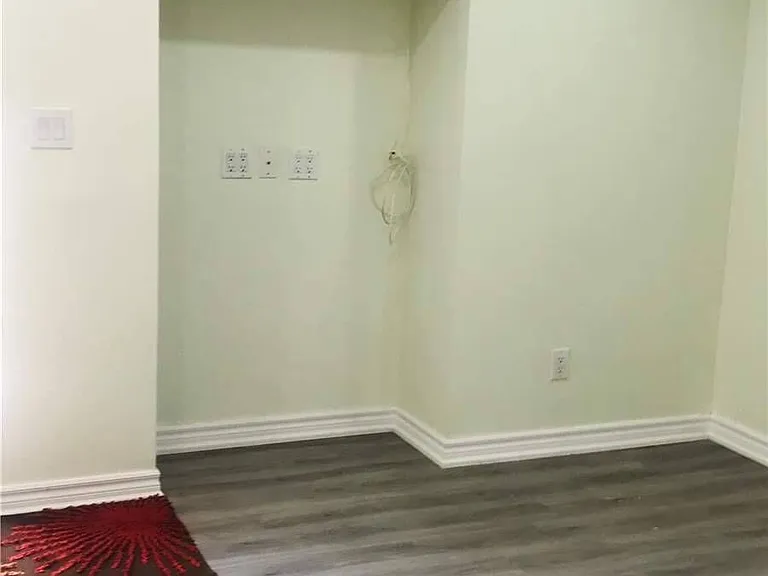 25 Gabrielle Cres #BASEMENT — Photo 5