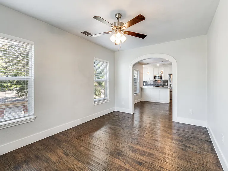 4620 E Side Ave — Photo 6