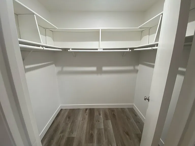 7225 Castilian Ct #7225 — Photo 20