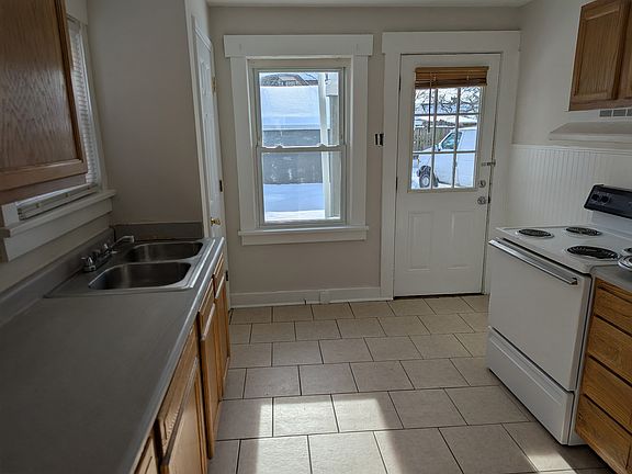 5th image of 604 7th Ave #606