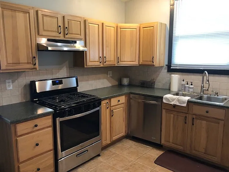 2717 N Fillmore St — Photo 3