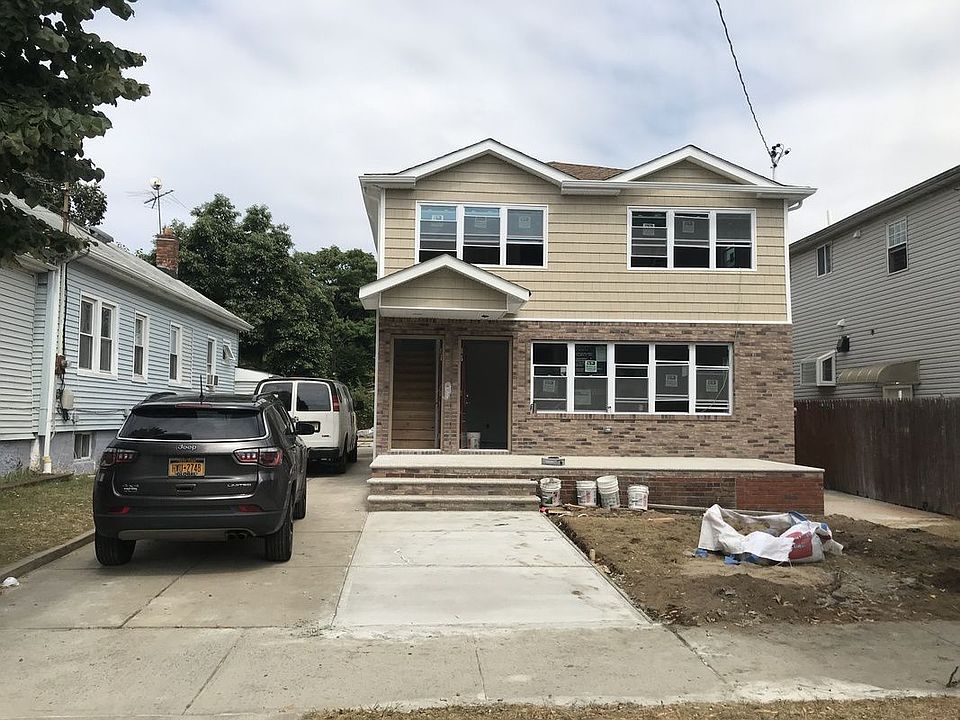 2nd image of 16615 120th Ave