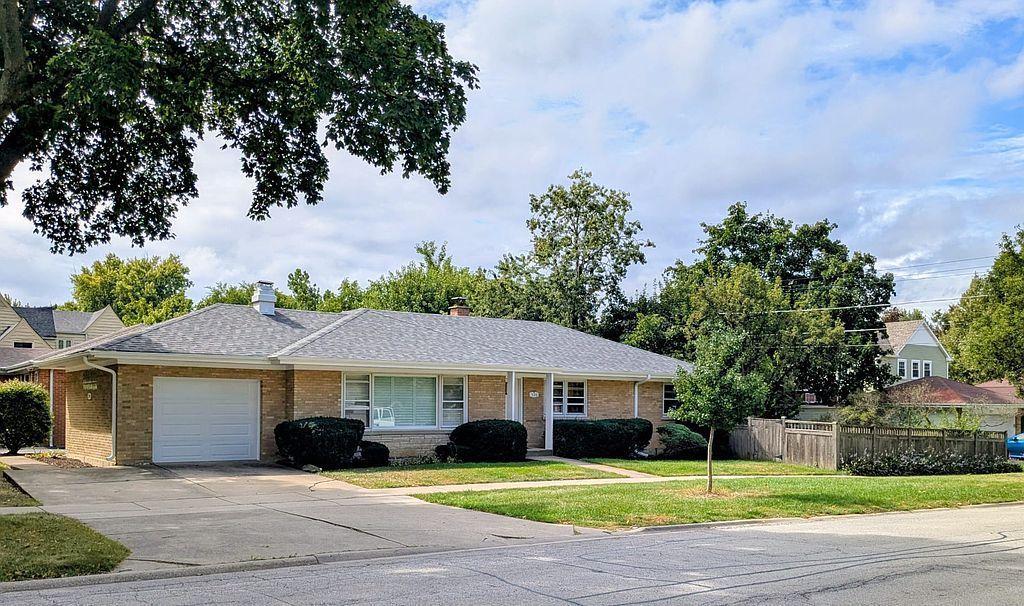 320 N Main St - Property Image