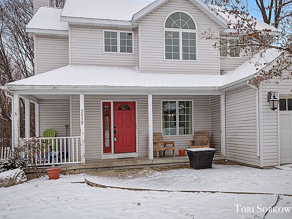 4th image of 7515 Las Palmas Dr NE