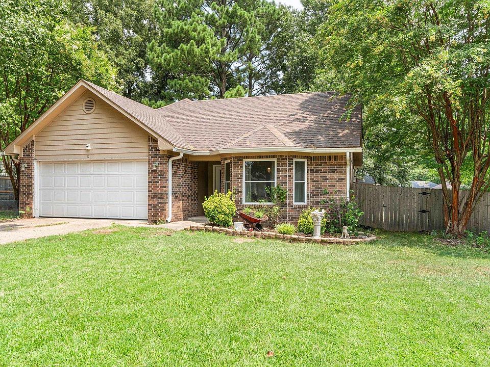 1st image of 17 Fox Run Cir