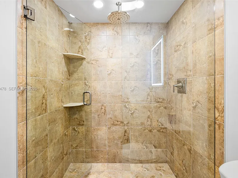 400 N Flagler Dr #2004 — Photo 24