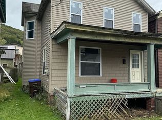 1105 Chestnut St, Franklin, PA 16323