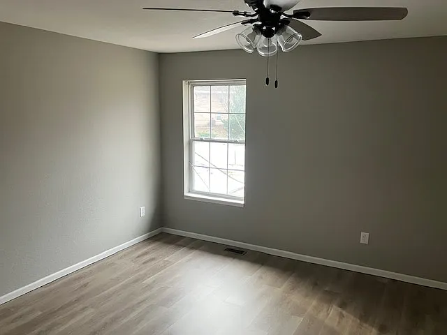 241 SE Florence Ave — Photo 24