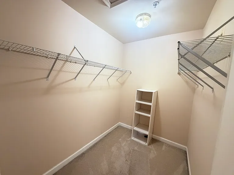 225 Deer Meadow Ln — Photo 14