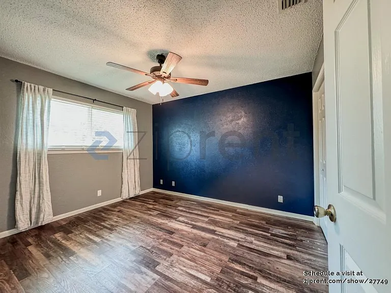 127 Hardwicke Ln — Photo 25