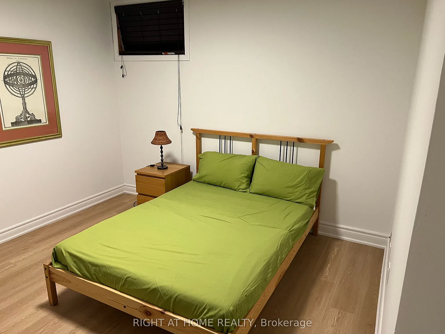 3 bed, $2,300 — Photo 2