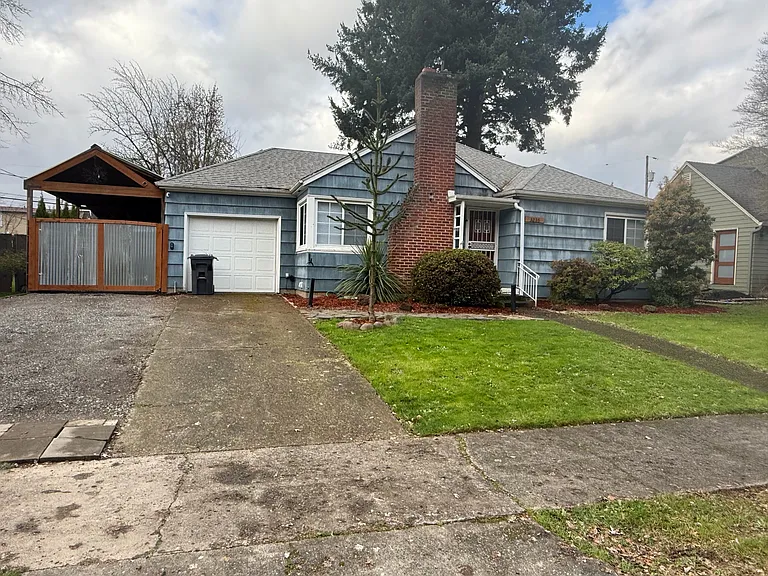 3235 NE 89th Ave — Photo 2