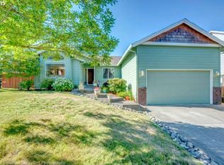 37640 Green Mountain St, Sandy, OR 97055
