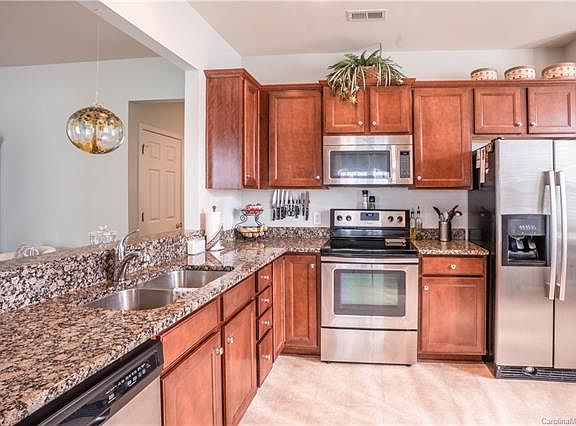 5th image of 6048 Great Basin Ln