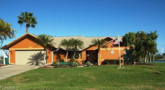 5th image of 4525 SW 5th Ave