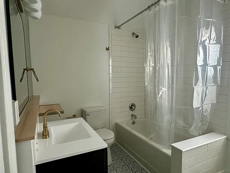 1416 William St #1 — Photo 7