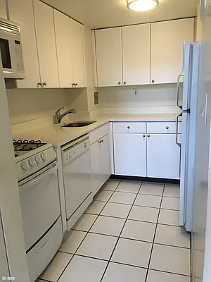 Rented by Citi Habitats | media 37