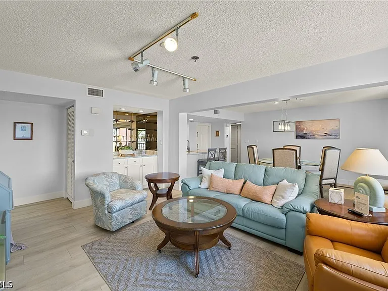 3170 Matecumbe Key Rd #134 — Photo 4