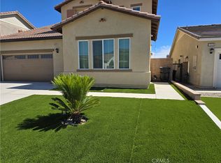 15547 Kings Peak Dr, Fontana, CA 92336