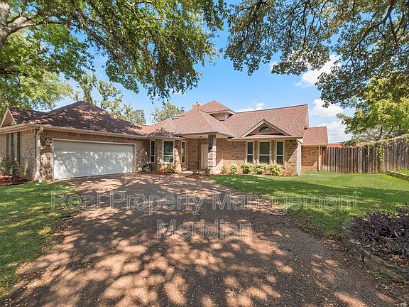 2nd image of 3824 Ashford Dr