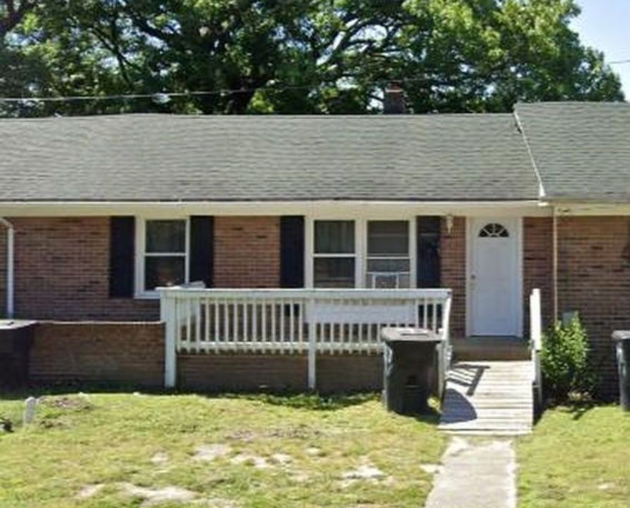 1st image of 47 Carver Cir