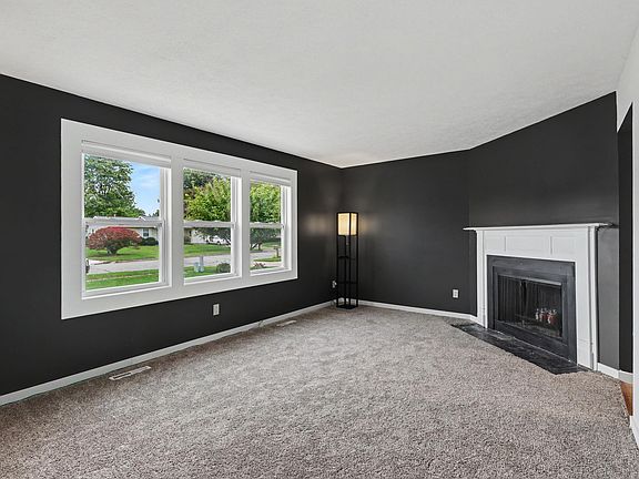2nd image of 5881 Grand Traverse Ln