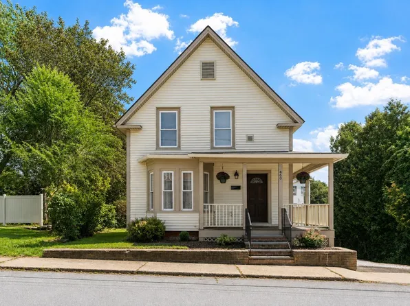 460 Pleasant St, Gardner, MA 01440