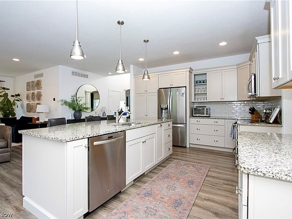 4th image of 2331 Deer Creek Cir