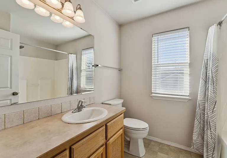 12398 W Tevoit St — Photo 23