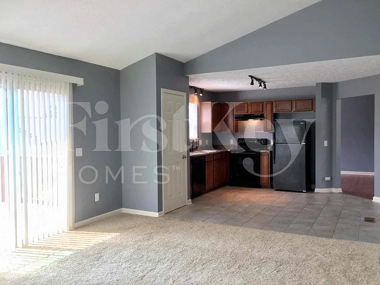 10703 Regis Ct — Photo 6