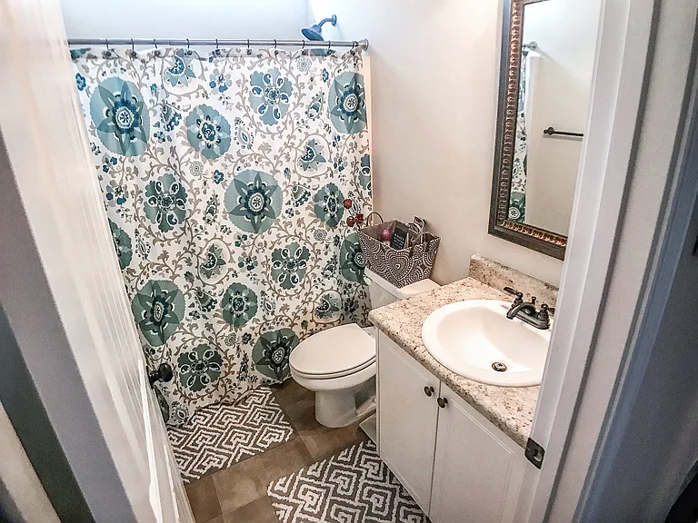 311 Tryon Pl — Photo 2