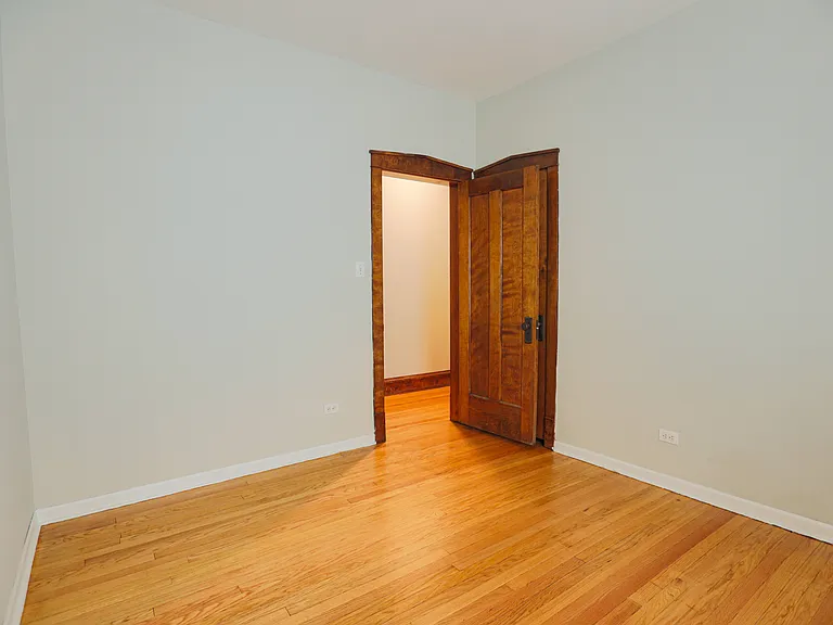 3540 N. Janssen Ave. — Photo 11
