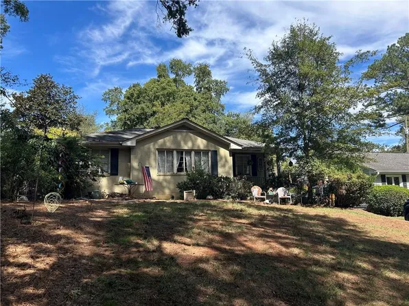 272 Cascade Dr NW, Marietta, GA 30064