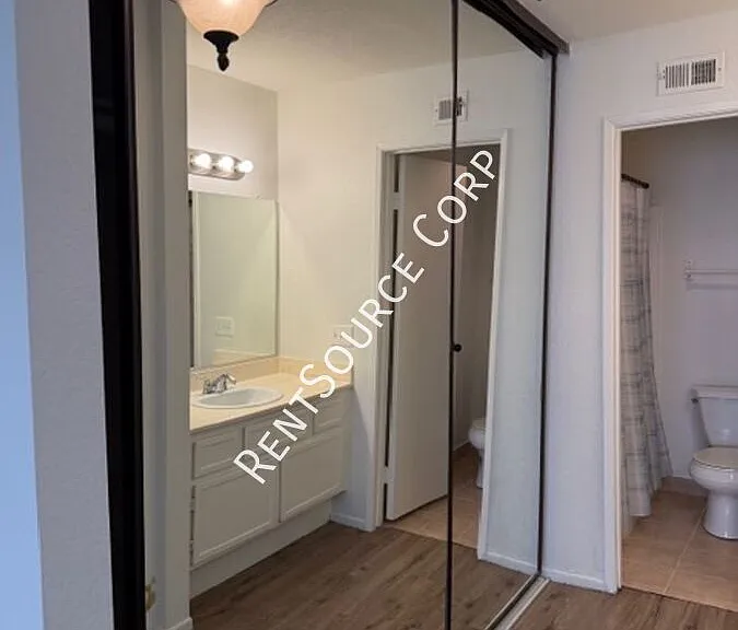2554 Olive Dr #117 — Photo 18
